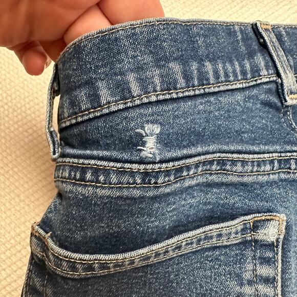 Vintage Guess denim skirt size 8 - Picture 3 of 6